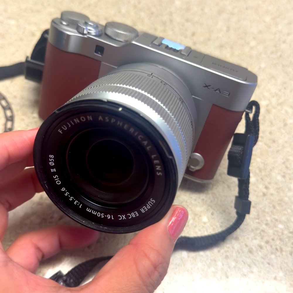 Fujifilm  X-A3